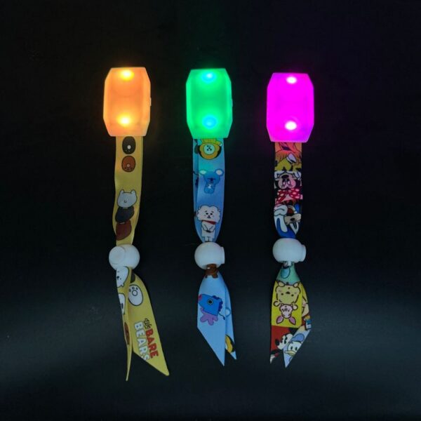 Remote-Controlled Fabric LED Wristbands - Bild 2