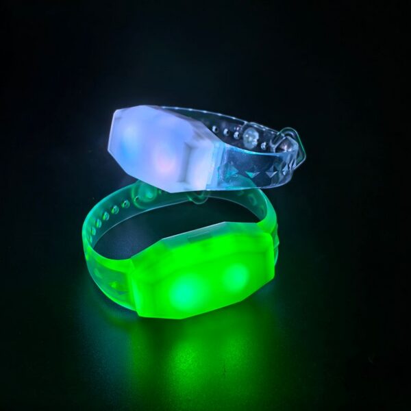 Lightweight Remote LED Wristbands - Pilt 4