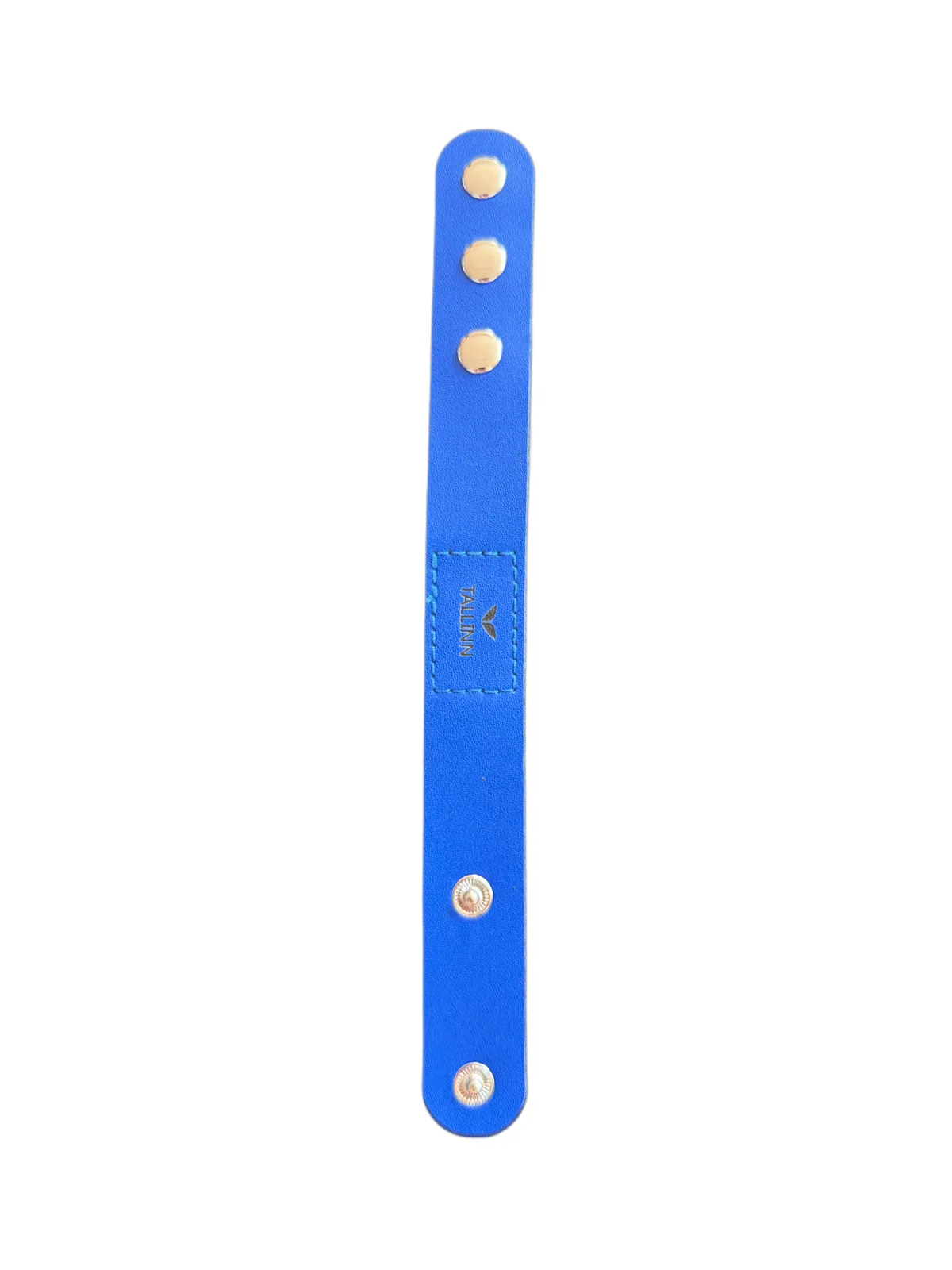 Blåt læderarmbånd med påtrykt logo